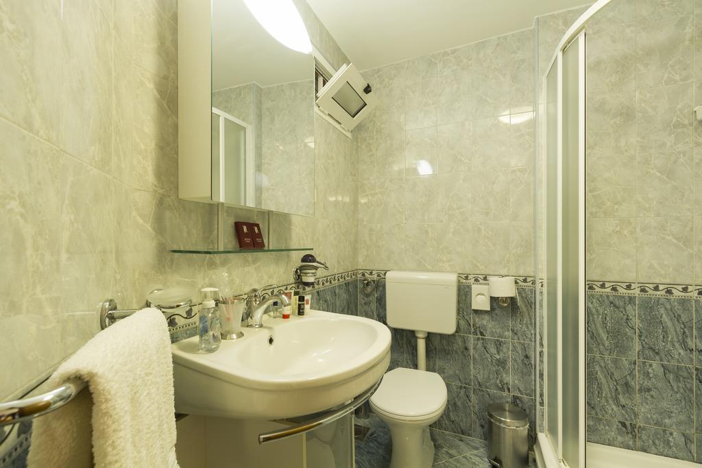 Apartments Sorriso Rovinj Exterior foto