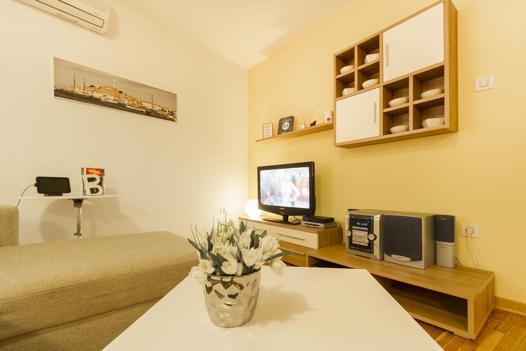 Apartments Sorriso Rovinj Exterior foto