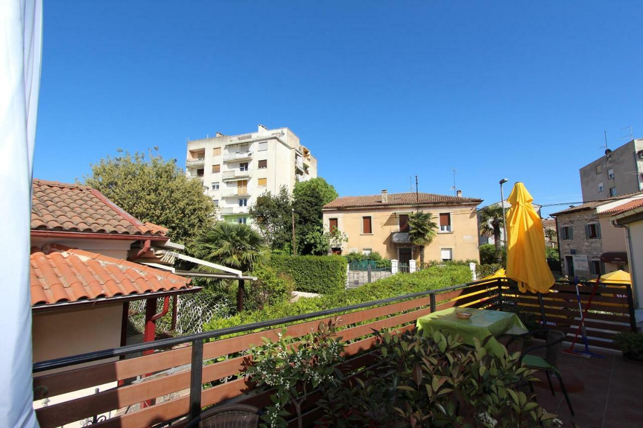 Apartments Sorriso Rovinj Exterior foto